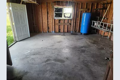 1118 County Road 47, Angleton, TX 77515 - Photo 15