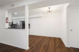 705 Harold St, Houston, TX 77006 - Photo 5