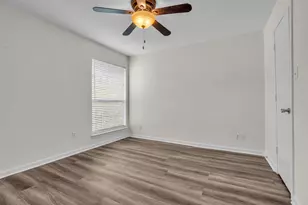 201 D Lakeview Terrace, Conroe, TX 77356 - Photo 29