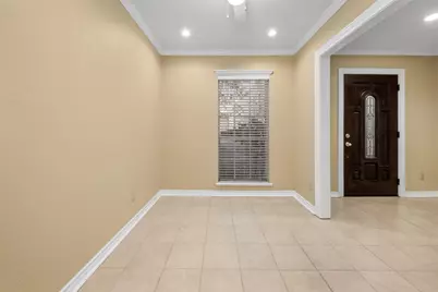 5207 Arboles Drive, Houston, TX 77035 - Photo 3