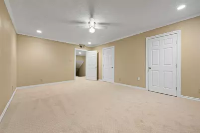 5207 Arboles Drive, Houston, TX 77035 - Photo 15