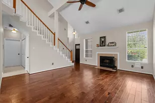 16050 Cedar Gully Dr, Friendswood, TX 77546 - Photo 9