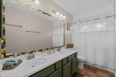 16050 Cedar Gully Dr, Friendswood, TX 77546 - Photo 27