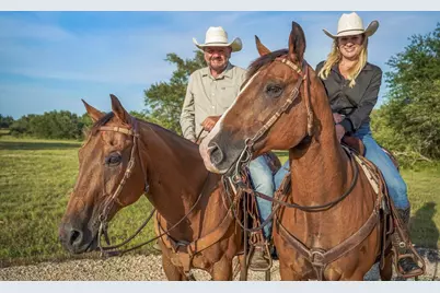 14 Round Top Farms Drive, Round Top, TX 78954 - Photo 5