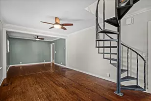 206 S Monroe St, La Grange, TX 78945 - Photo 5