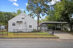 206 S Monroe St, La Grange, TX 78945 - Photo 3