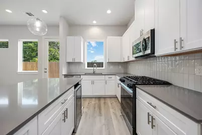 323 Charlock St Street, Houston, TX 77022 - Photo 23