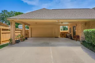 423 Pine Edge Dr, Spring, TX 77380 - Photo 3