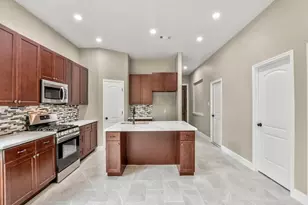 9338 Nyssa St, Houston, TX 77078 - Photo 3