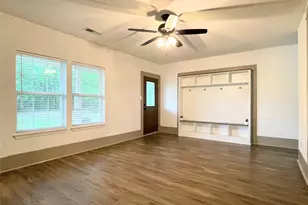 210 W Crescent Dr, Trinity, TX 75862 - Photo 5