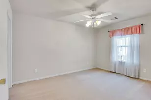 9915 Valance Way, Conroe, TX 77385 - Photo 25