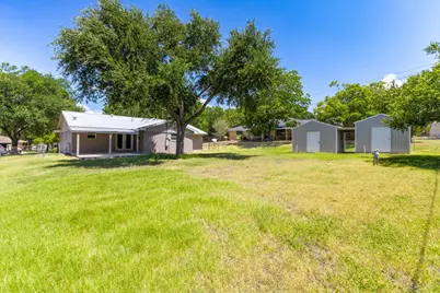 1705 Eldon Street, Brenham, TX 77833 - Photo 37