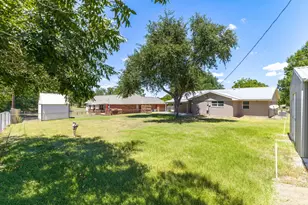 1705 Eldon St, Brenham, TX 77833 - Photo 39
