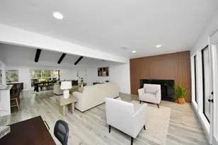 7819 Pagewood Ln, Houston, TX 77063 - Photo 21