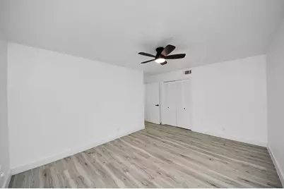 7819 Pagewood Lane, Houston, TX 77063 - Photo 35