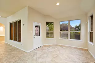 115 Meadow Valley Dr, Conroe, TX 77384 - Photo 17