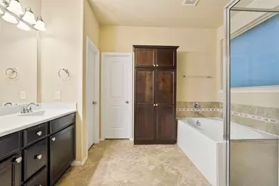 115 Meadow Valley Drive, Conroe, TX 77384 - Photo 21