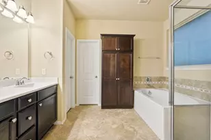 115 Meadow Valley Dr, Conroe, TX 77384 - Photo 21