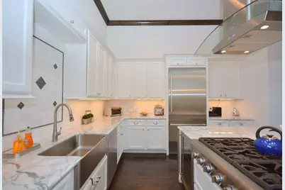 6501 Minola Street, Houston, TX 77007 - Photo 17