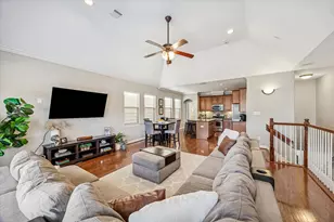 1812 Woodbend Village Ct, Houston, TX 77055 - Photo 9