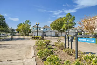 1812 Woodbend Village Court, Houston, TX 77055 - Photo 27