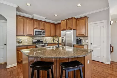 1812 Woodbend Village Court, Houston, TX 77055 - Photo 11