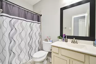 652 Maple Point Dr E, Conroe, TX 77301 - Photo 7