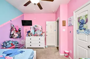 652 Maple Point Dr E, Conroe, TX 77301 - Photo 9