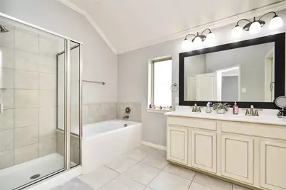 652 Maple Point Drive E, Conroe, TX 77301 - Photo 23