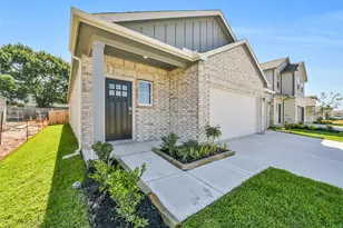 240 Harlingen Dr, Magnolia, TX 77354 - Photo 3
