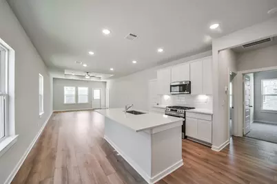 240 Harlingen Drive, Magnolia, TX 77354 - Photo 9