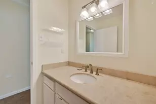 10214 Londonderry Dr, Houston, TX 77043 - Photo 21