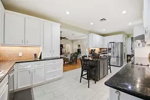 16402 Porpoise Ct, Crosby, TX 77532 - Photo 21