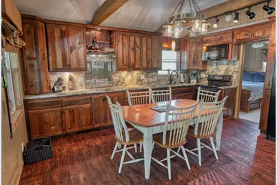 1491 Private Road 652, Sargent, TX 77414 - Photo 5