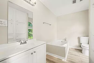 7911 Bayou Forest Drive, Houston, TX 77088 - Photo 17
