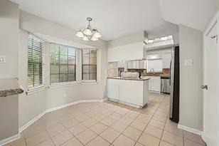 7911 Bayou Forest Dr, Houston, TX 77088 - Photo 9