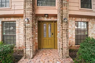 7911 Bayou Forest Dr, Houston, TX 77088 - Photo 3