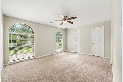 7911 Bayou Forest Drive, Houston, TX 77088 - Photo 11