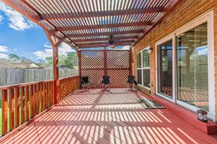 1319 Ambergate Dr, Houston, TX 77077 - Photo 3