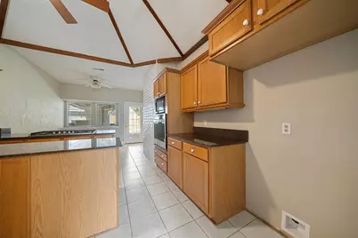 6738 W Greens Road, Houston, TX 77066 - Photo 9