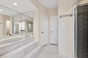 1698 Creekside Dr, Sugar Land, TX 77478 - Photo 23