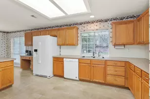 2419 Carriage Ridge Ln, Conroe, TX 77384 - Photo 21