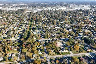 1097 Dewalt St, Houston, TX 77088 - Photo 7