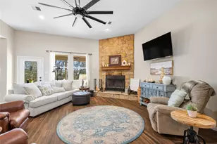 9467 Loop Rd, Bellville, TX 77418 - Photo 7