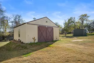 9467 Loop Rd, Bellville, TX 77418 - Photo 25