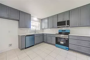 7543 Wilmerdean St, Houston, TX 77061 - Photo 11