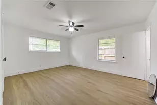 7543 Wilmerdean St, Houston, TX 77061 - Photo 19