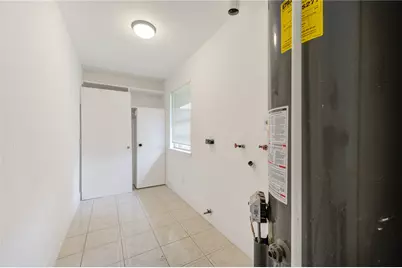 7543 Wilmerdean Street, Houston, TX 77061 - Photo 31