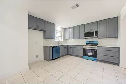 7543 Wilmerdean Street, Houston, TX 77061 - Photo 9