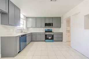 7543 Wilmerdean St, Houston, TX 77061 - Photo 11